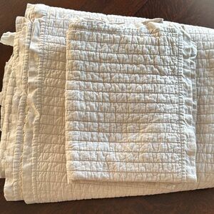 Fieldcrest Cream Quilted Bedding
